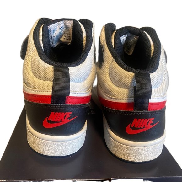 Nike Youth Court Borough Mid 2 Shoes Size 7Y - Picture 1 of 3